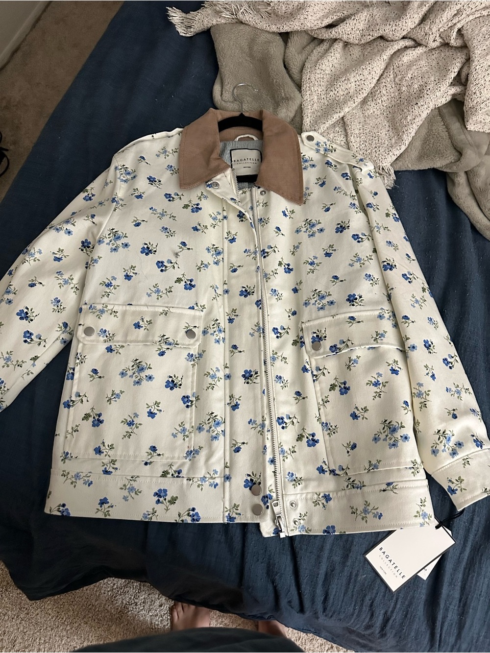 Women's Floral Zip Jacket - Cream with Blue Floral